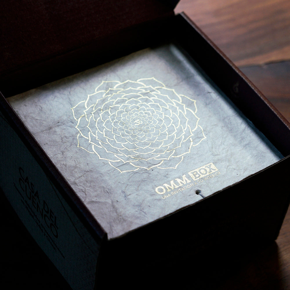 OMM BOX "ILUMINACIÓN" 🤍✨ (9 CM)