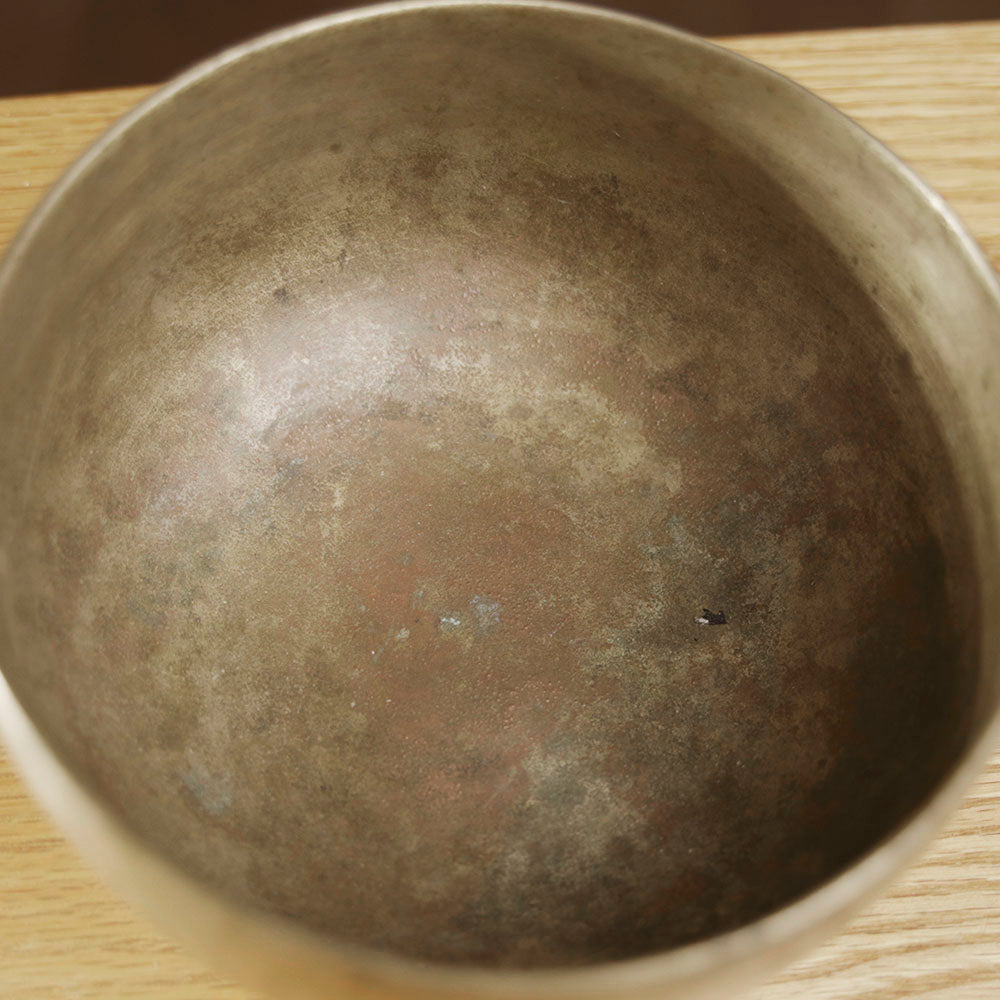 CUENCO TIBETANO ANTIGUO THADOBATI (SI - 15 CM)