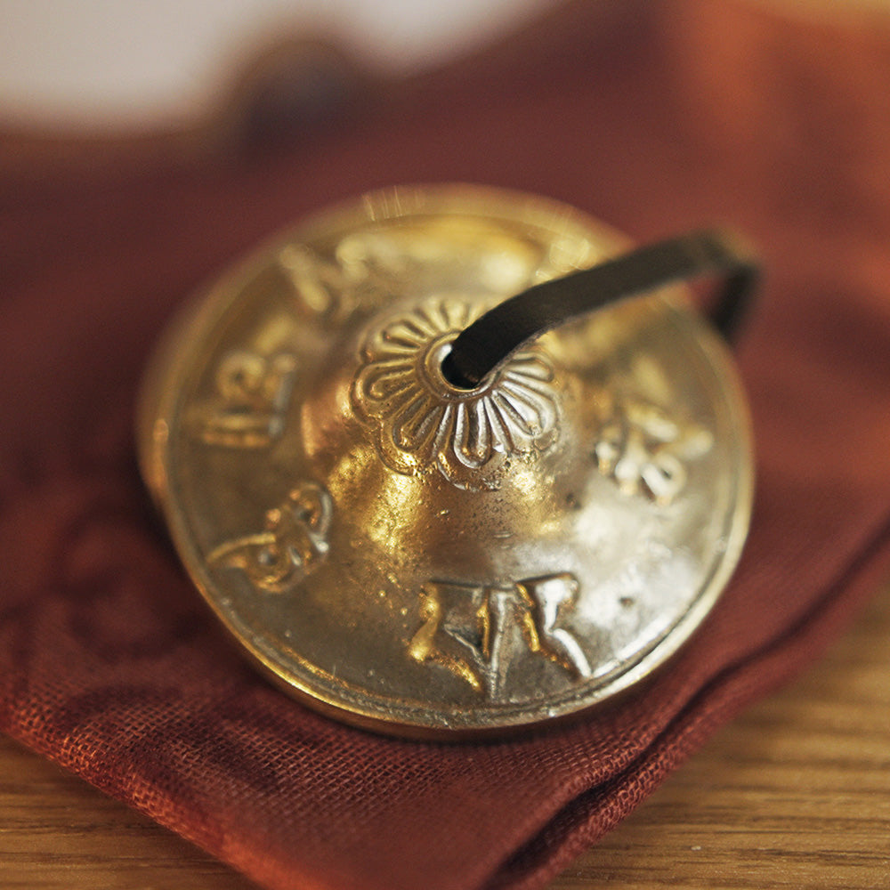 Tibetan Tingsha Mantra (M)