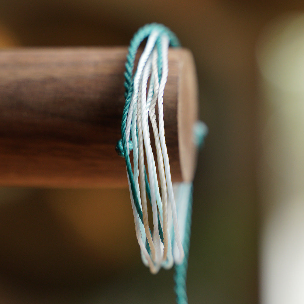 PULSERA AJUSTABLE HILO ENCERADO “ESCORPIO”