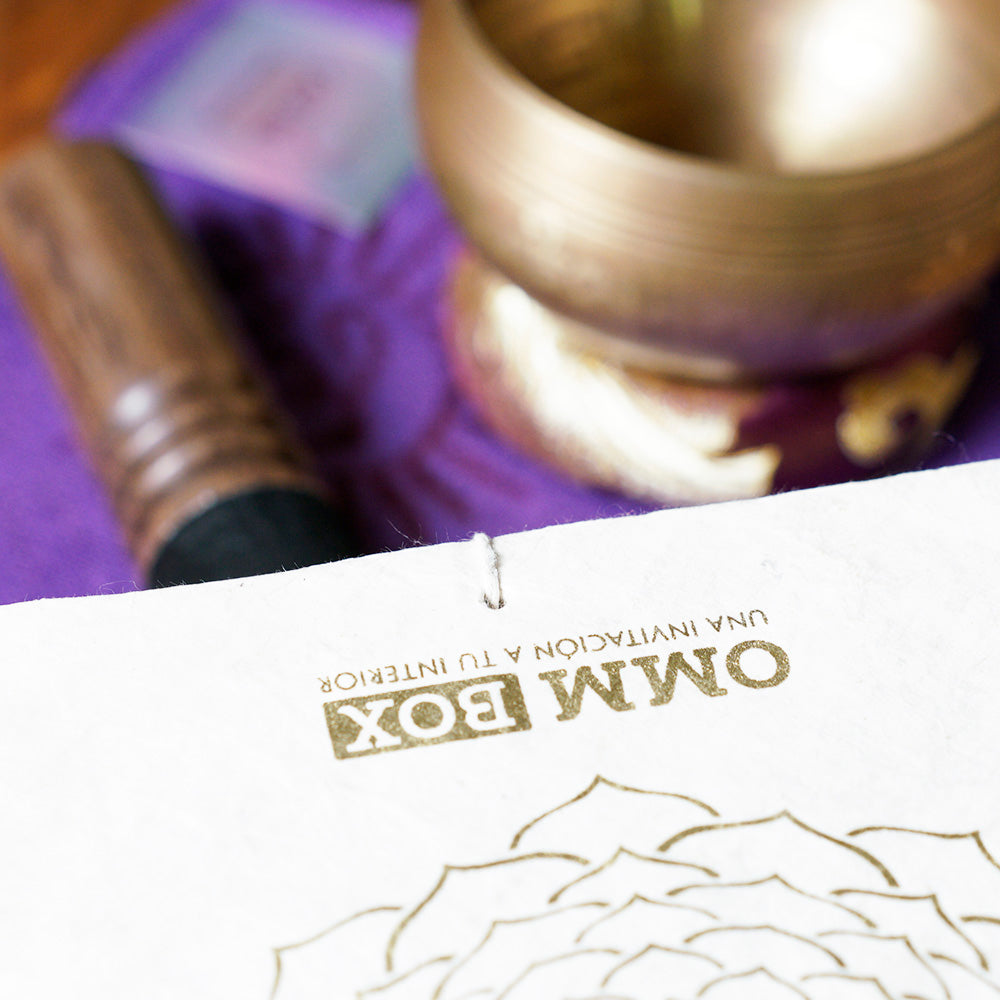 OMM BOX "ILUMINACIÓN" 🤍✨ (9 CM)