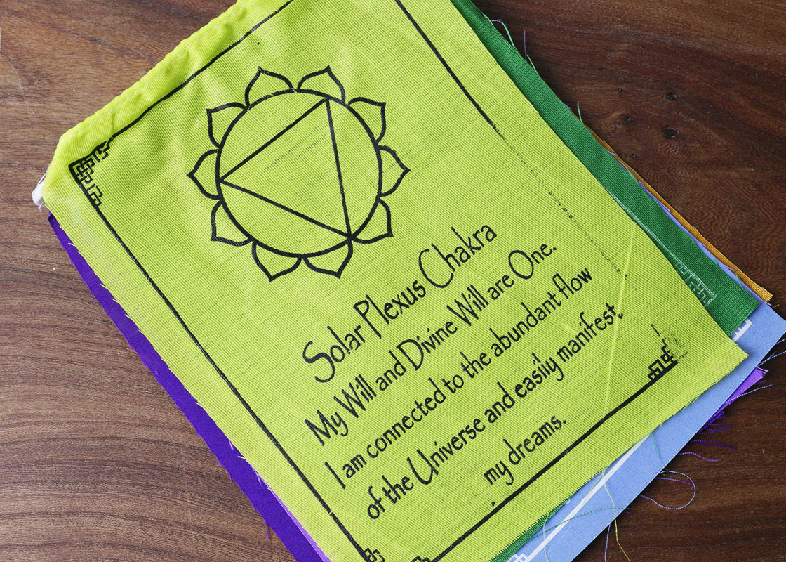 7 Chakra Flag - Medium