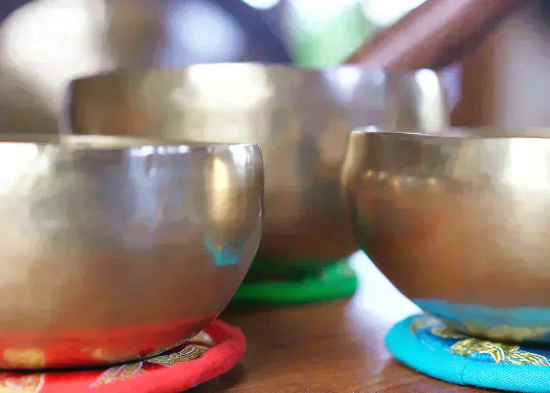 SET ARMÓNICO 3 CUENCOS TIBETANOS CLÁSICOS (LA - 12,5 CM, SOL - 14 CM, RE# - 16 CM)