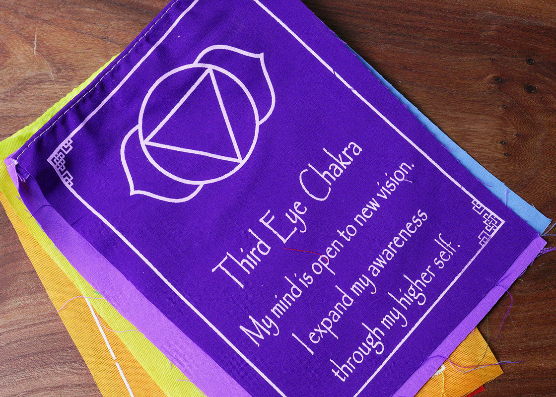 7 Chakra Flag - Medium